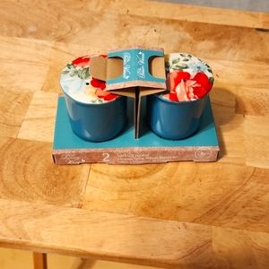 Pioneer Woman Vintage Floral ceramic Salt & Pepper 2 piece shaker set.